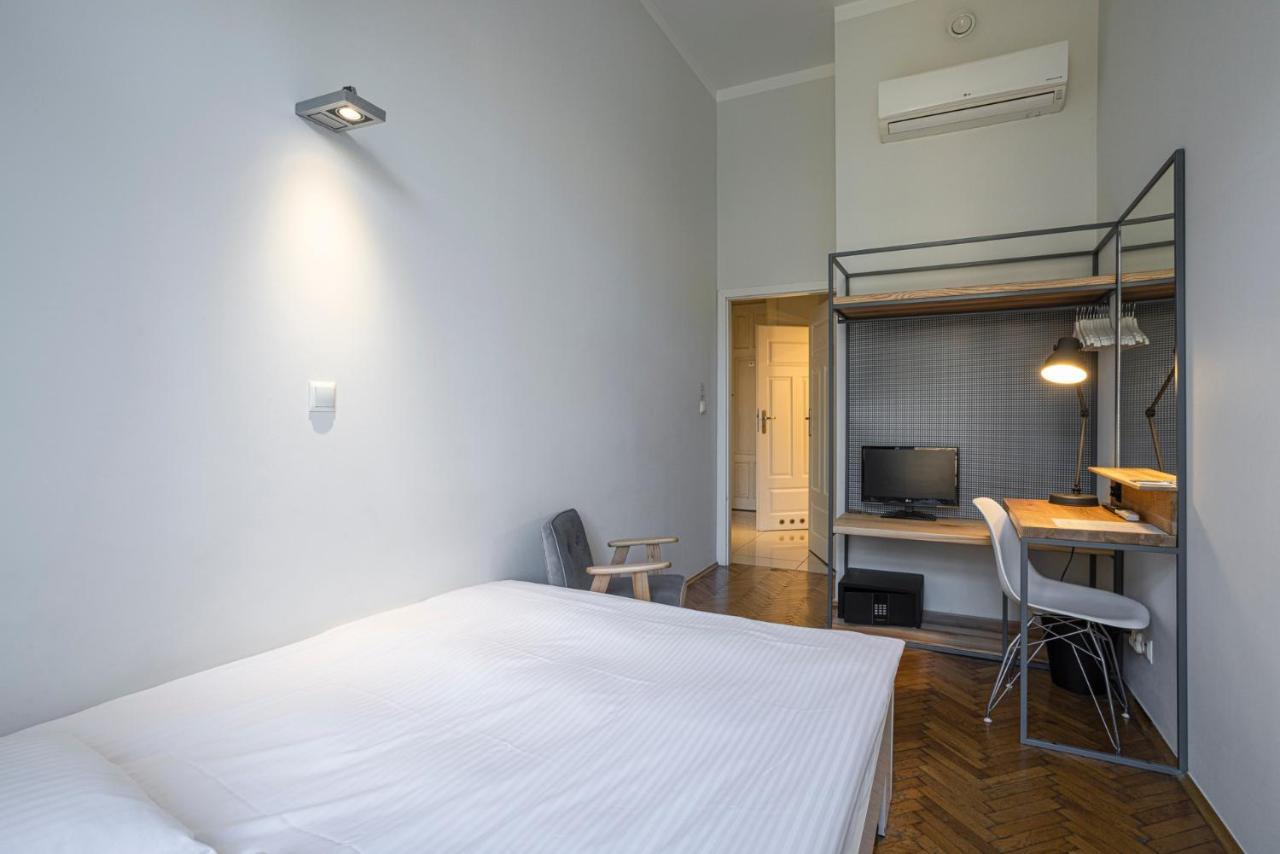 Novumhouse - Straszewskiego Aparthotel Krakow Bagian luar foto